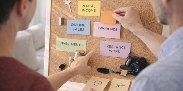 Practical Ways to Diversify Income and Reduce Risk