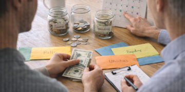 Managing Cash Flow for Steady Personal Financial Growth