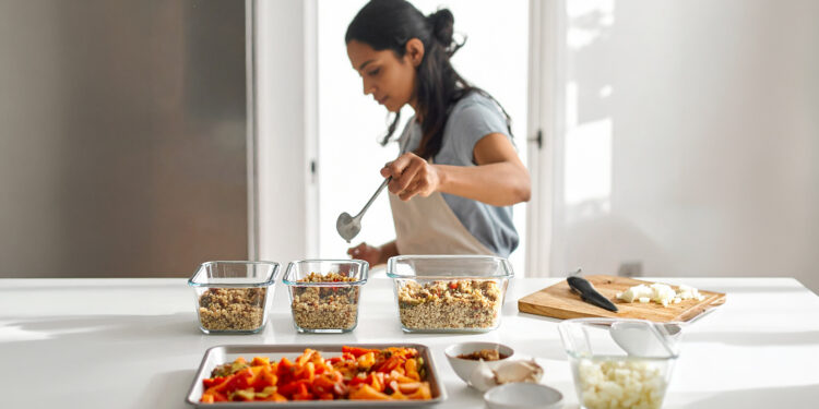Core Cooking Habits That Simplify Evening Meal Prep