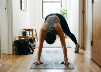 Designing Five-Minute Strength and Mobility Sessions Every Day